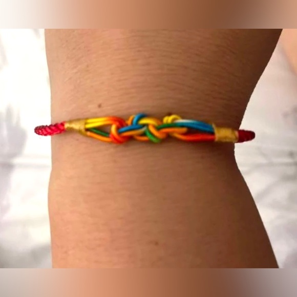 Tibetan Chinese Rainbow Ombre Red String Rope Cord Thread Braid Knot Bracelet - Picture 11 of 16